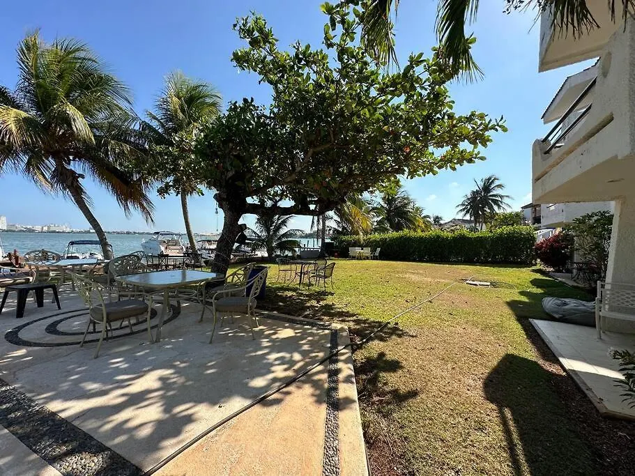 Increible Vista Laguna En Zona Hotelera 2Bd カンクン アパート